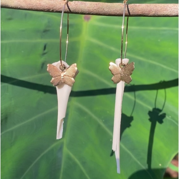 SOLD - WHEN BUNDLED! Real (Broken) Possum Femur Bone Butterfly Hoop Earrings - Picture 3 of 7